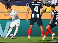 三亿体育体育链接-国米阵中重要进攻球员受伤退出比赛