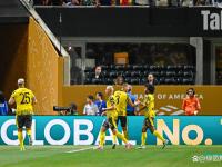 三亿体育体育网站-南美球队抢眼登顶，挑战欧洲豪门霸主