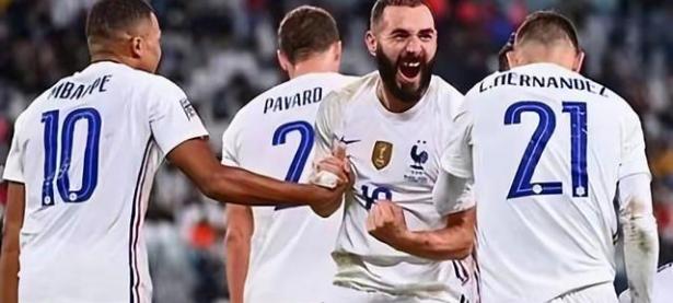 关于一场激烈的足球对决在法国掀起轰动的信息