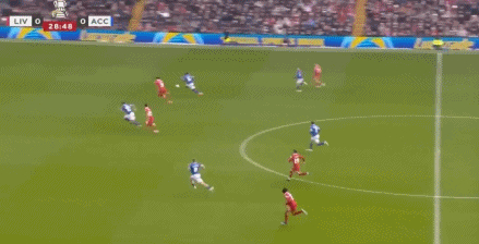 关于阿克灵顿斩获关键三分状态飙升，连场胜利让球队士气高涨备战下一轮较量的信息