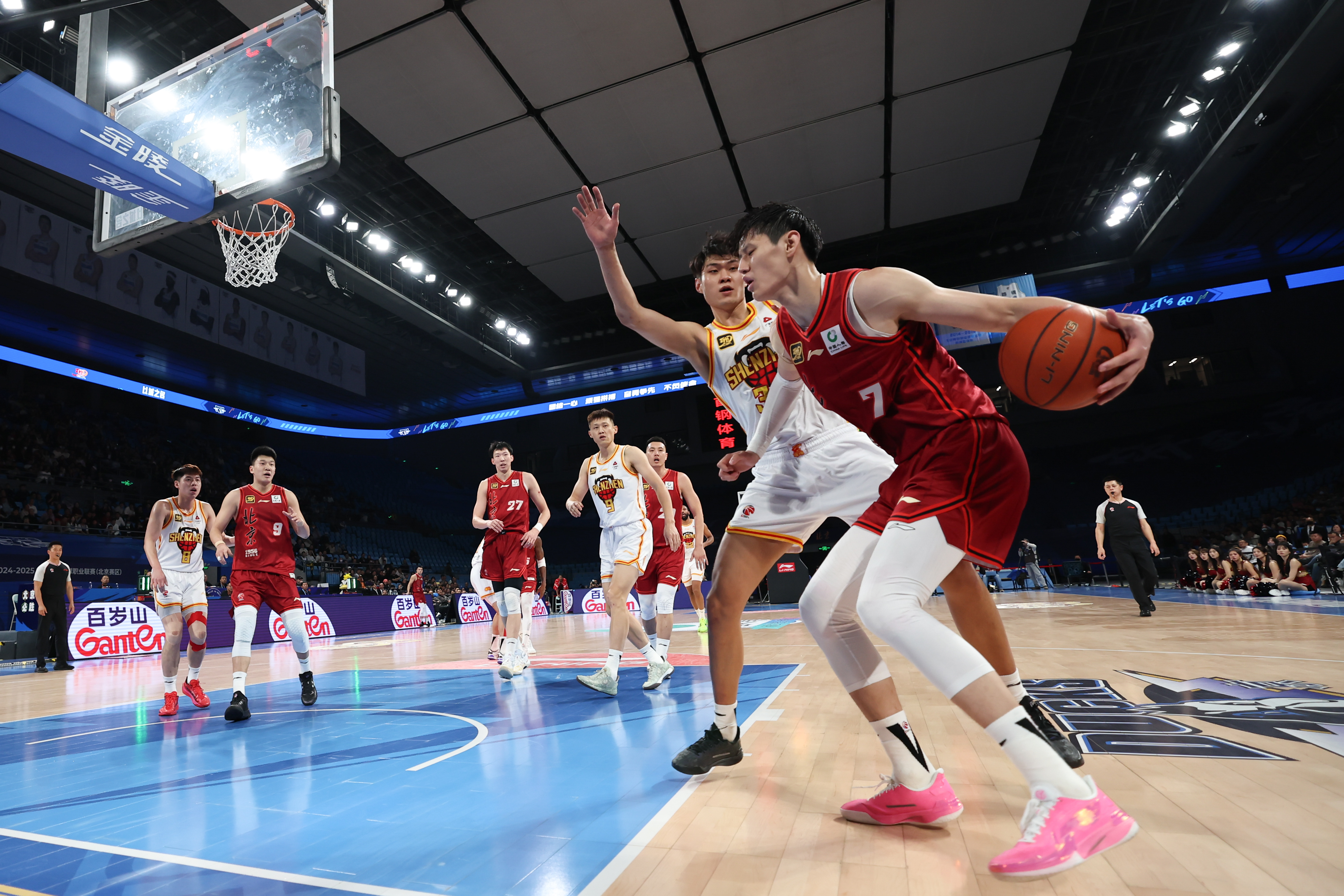 包含深圳马可波罗队成功晋级CBA季后赛八强,球队士气高涨的词条 包含深圳马可波罗队成功晋级CBA季后赛八强,球队士气高涨的词条