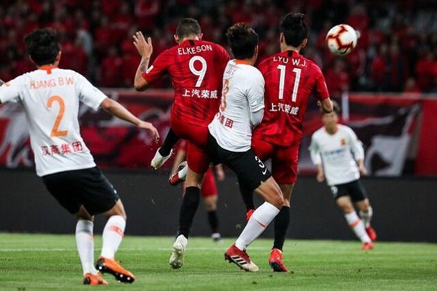 上港战平泰达，保持不败势头