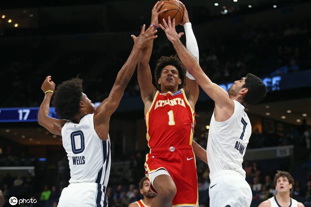 尼克斯主场击败灰熊，波尔津吉斯复出发威的简单介绍