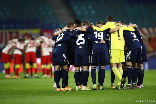 柏林赫塔主场惊险获胜，全队发挥出色的简单介绍