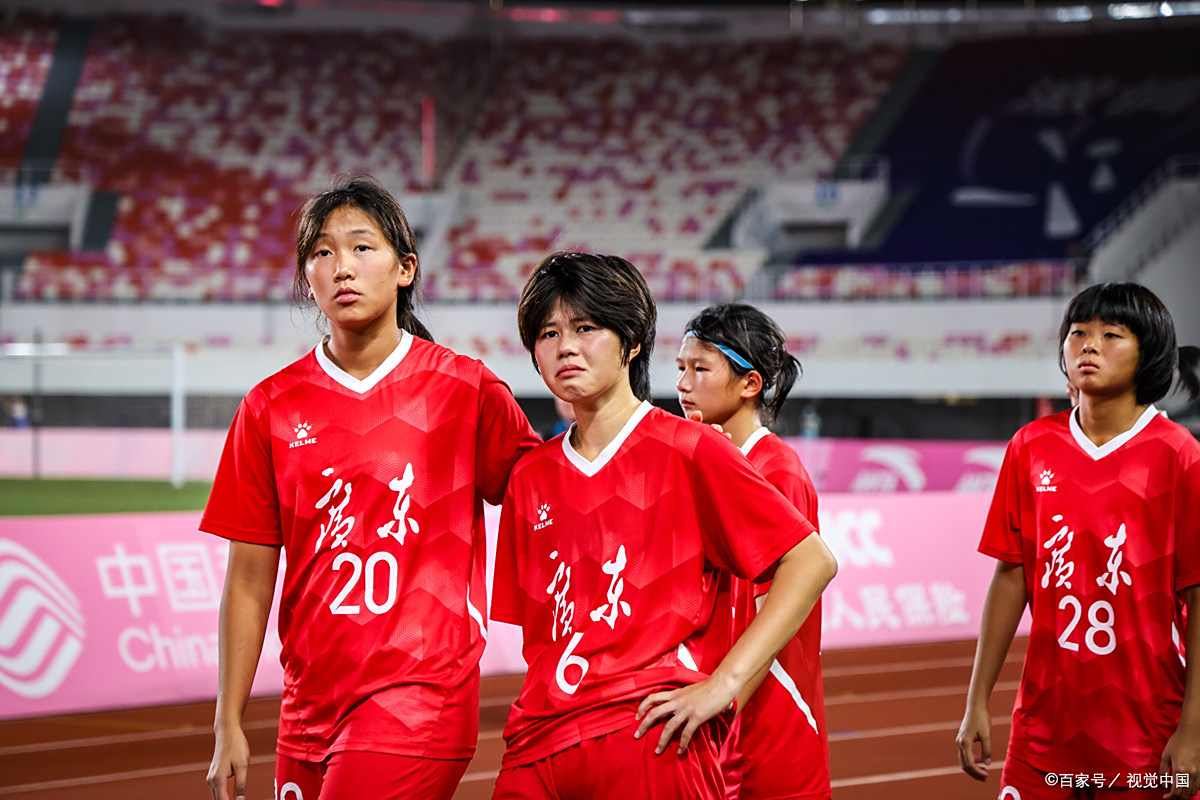 关于中国女足与对手展开激烈较量，最终获胜的信息