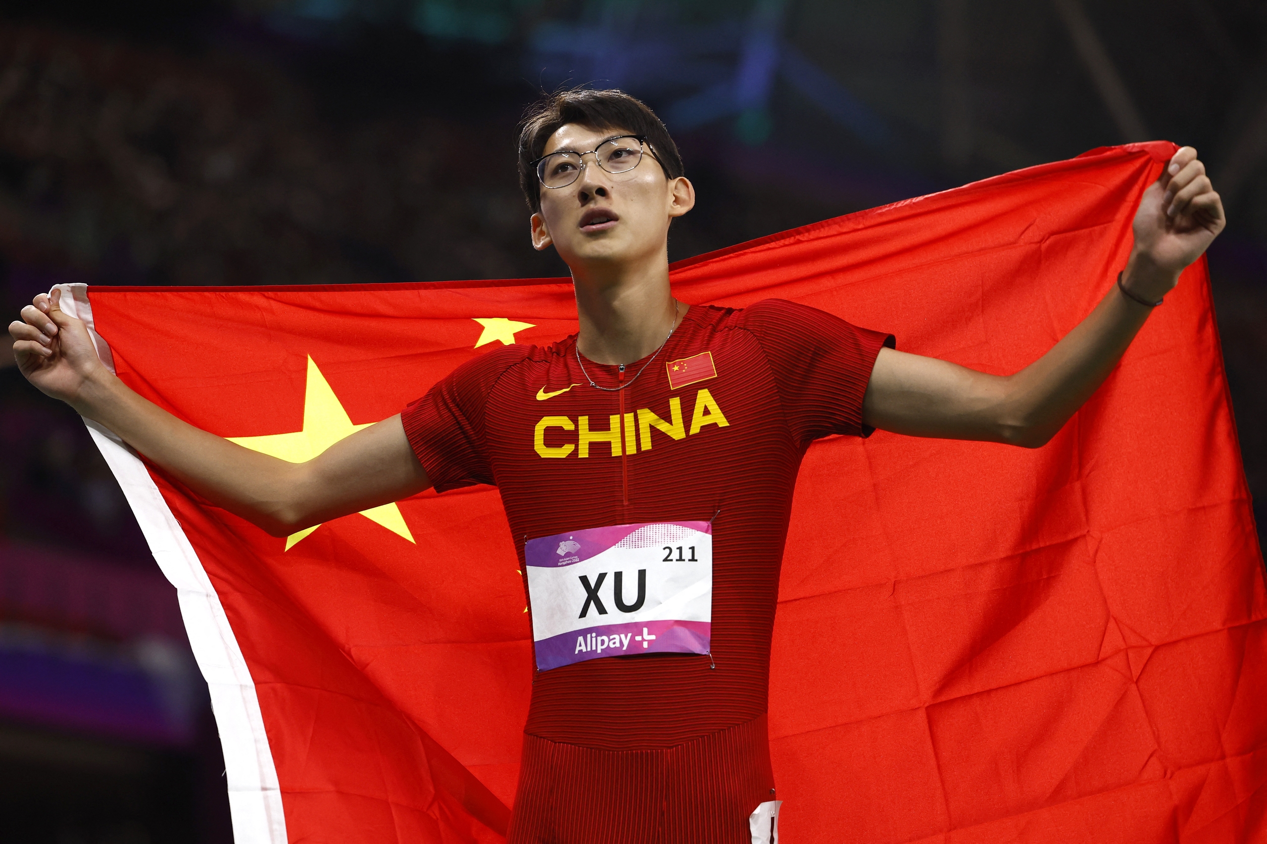 跨栏赛场上多国选手表现出色 跨栏赛场上多国选手表现出色